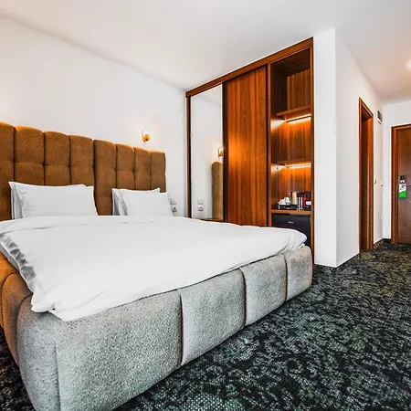 公寓式酒店 Alexander 4*