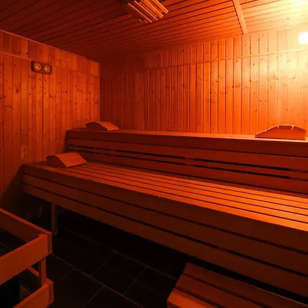 Alexander Aparthotel