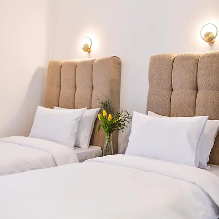 Alexander 公寓式酒店 4*