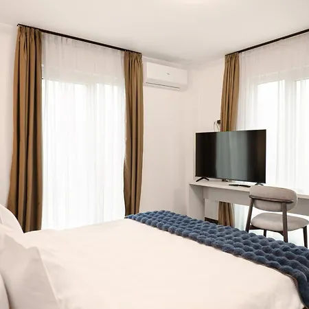 公寓式酒店 Alexander 4*